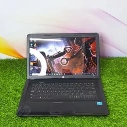 HP 2000-2106TU front view
